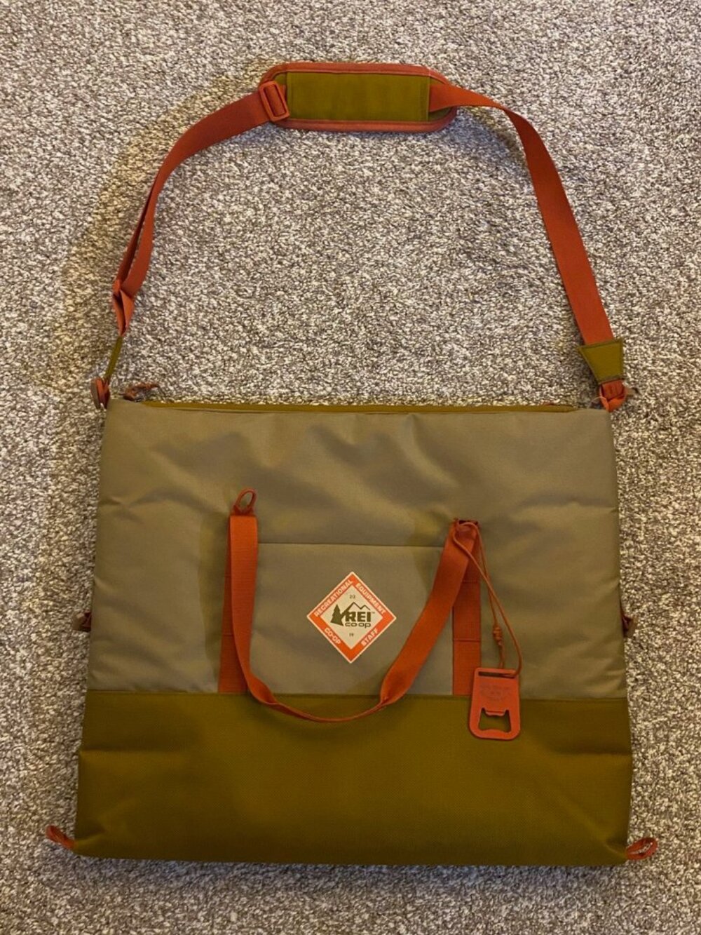 Rei Co-Op Campwell Folding Cooler Bag Flat Size 19.5'' x 16'' with Can Opener